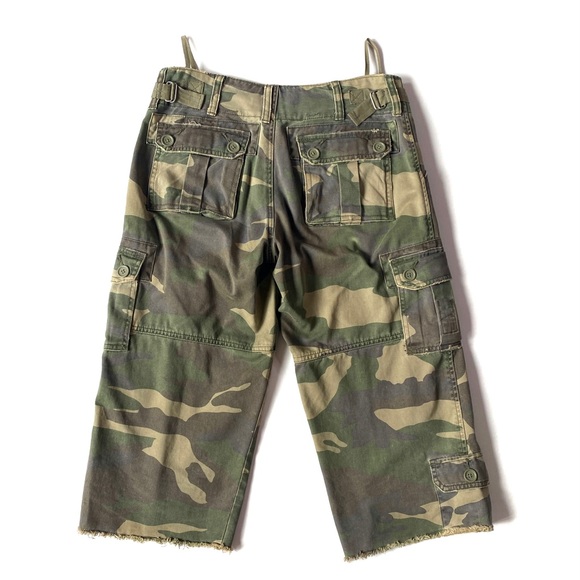 Abercrombie and Fitch army green camouflage cropped cargo pants - Picture 6 of 11
